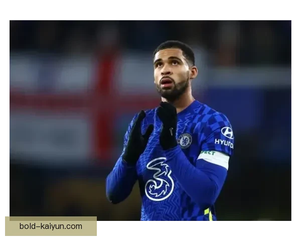 洛夫图斯-奇克本赛季表现稳健，持续提升中场竞争力